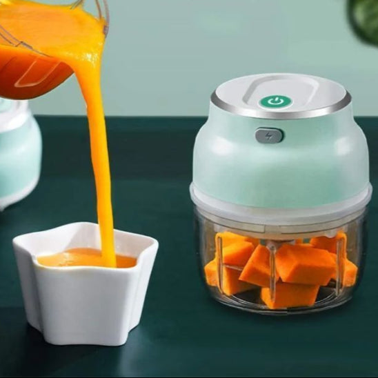 hachoir électrique réalise de la soupe