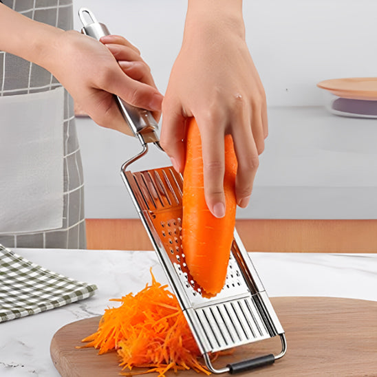 mandoline japonaise réalise des carottes rùpées