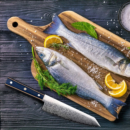 Couteau de cuisine japonais shin'basic planche poissons
