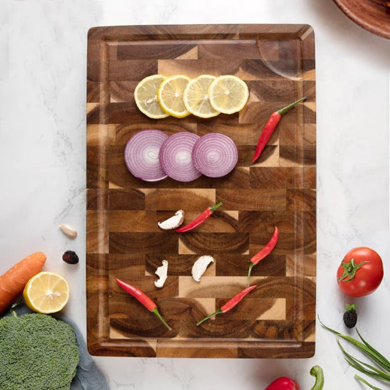 Planche à découper bois Planx Massive légumes coupés
