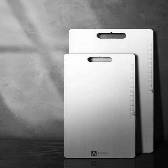 Planche à découper en titane deux tailles