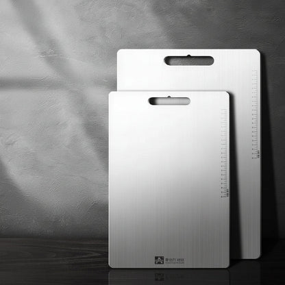 Planche à découper en titane deux tailles