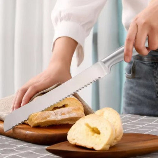 couteau a pain forgé