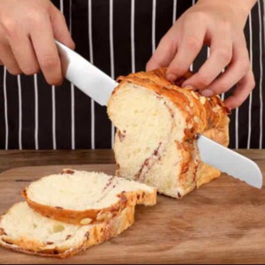 couteau a pain tranche brioche
