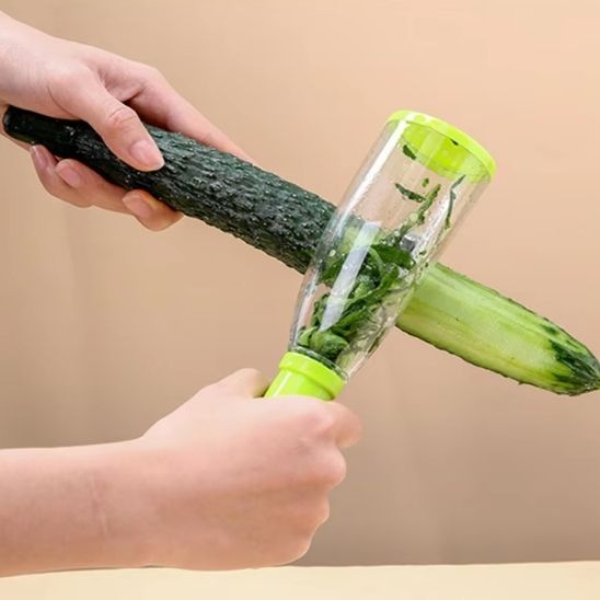 econome qui epluche concombre