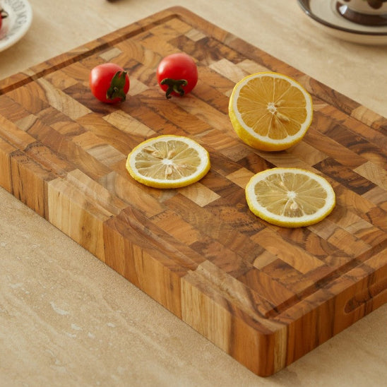 planche à découper en bois de teck massif